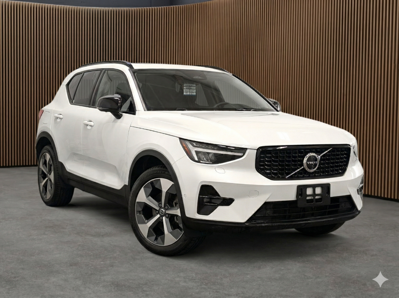 Image 4 Volvo XC40 B5 - Plus 2025