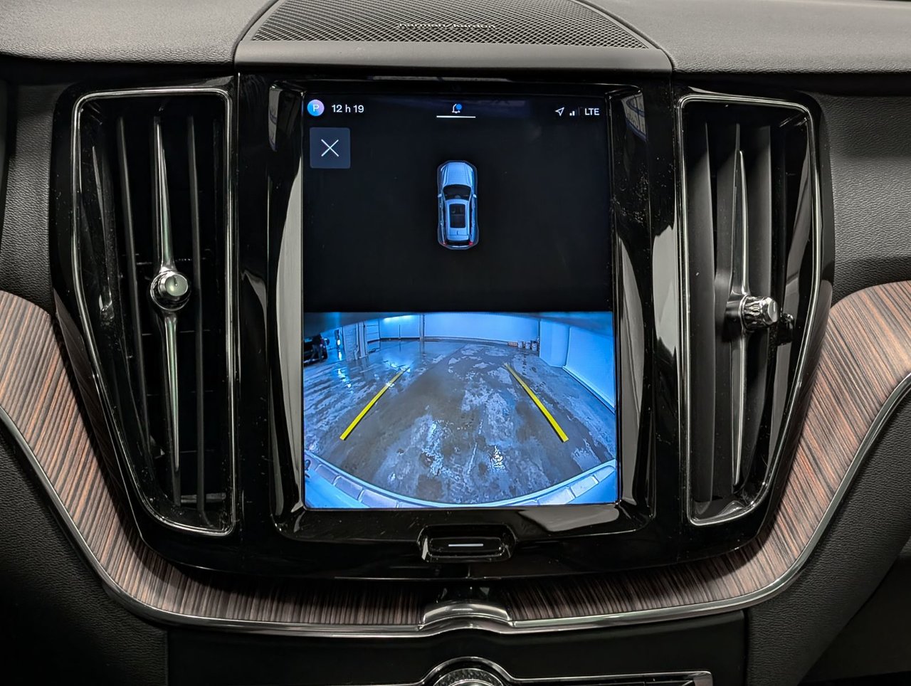 Image 16 Volvo XC60 Inscrptn Expr Rchrg 2022