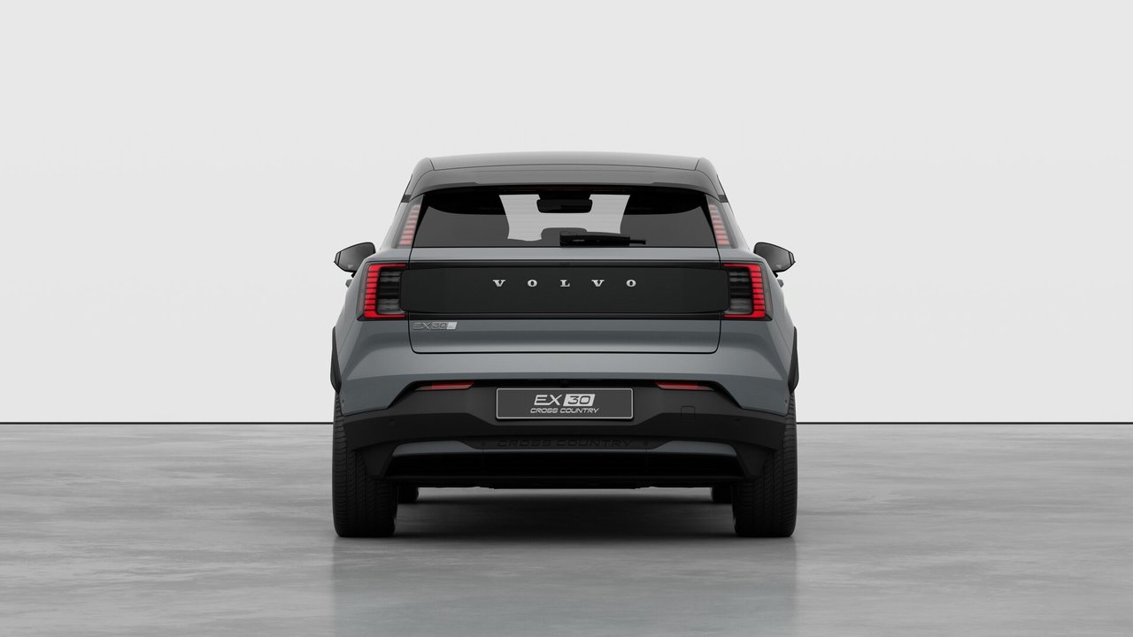 Volvo EX30 Twin Motor Performance AWD Ultra Cross Country 2026 — photo 6