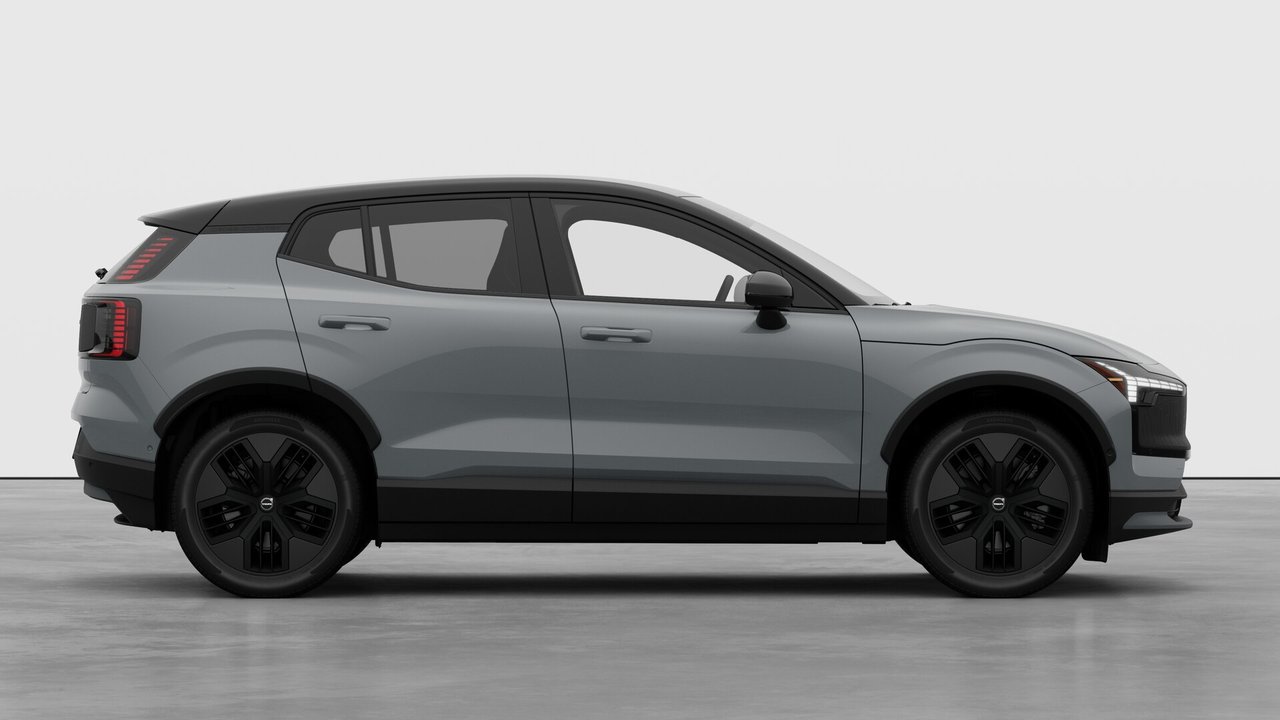 Volvo EX30 Twin Motor Performance AWD Ultra Cross Country 2026 — photo 7