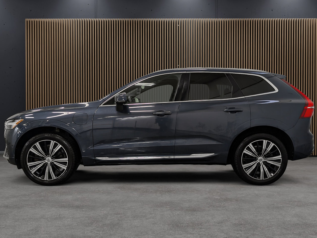 Volvo XC60 Recharge Ultimate 2023 — photo 2