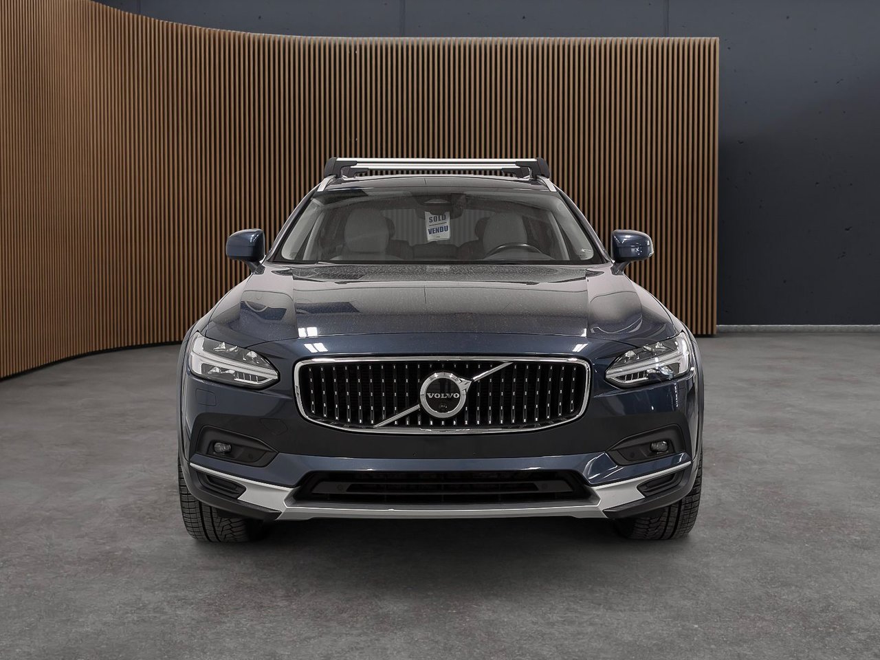 Volvo V90 Cross Country CC B6 2022 — photo 3