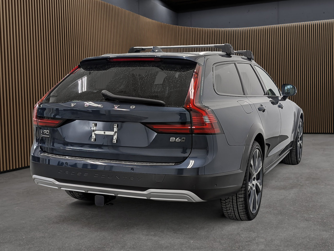 Volvo V90 Cross Country CC B6 2022 — photo 7