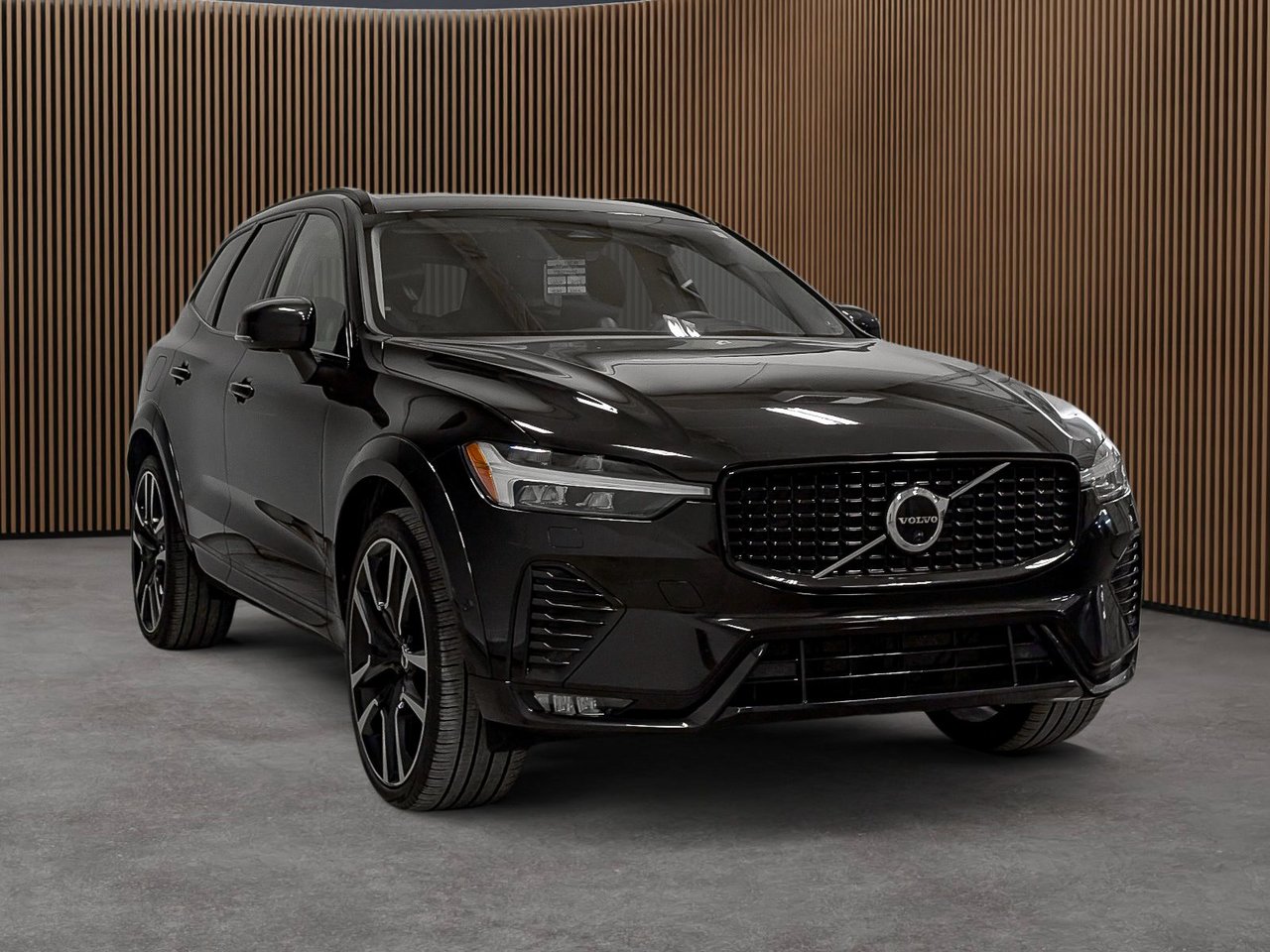 Volvo XC60 Ultimate Dark B6 2023 — photo 4