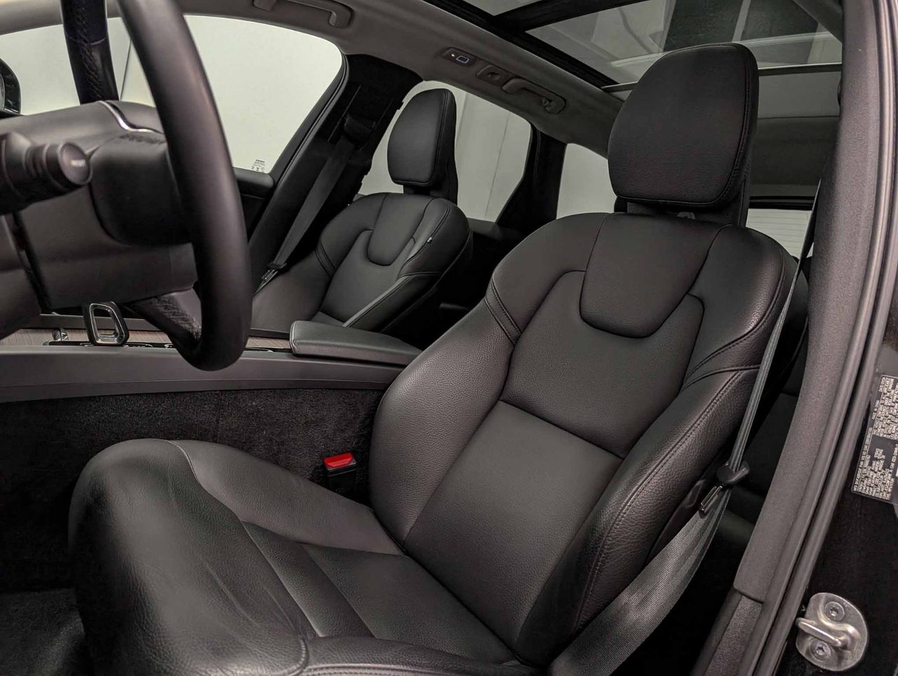 Volvo XC60 B5 - Plus 2024 — photo 8