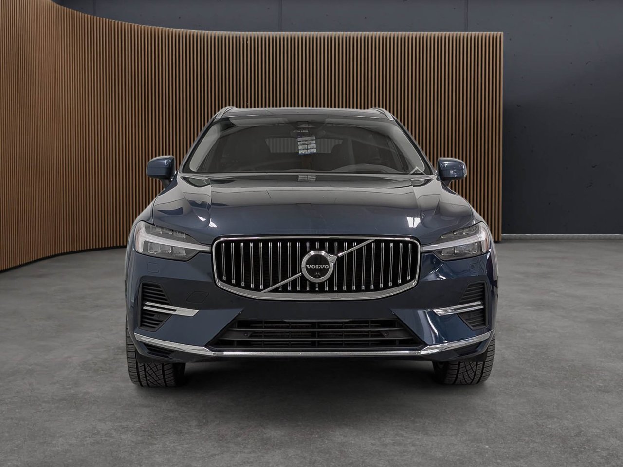 Volvo XC60 Inscrip Exp Rchg ER 2022 — photo 2