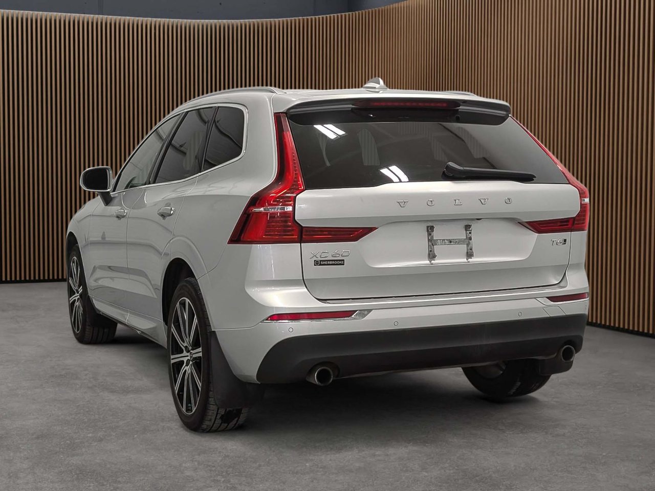Volvo XC60 Momentum 2020 — photo 3