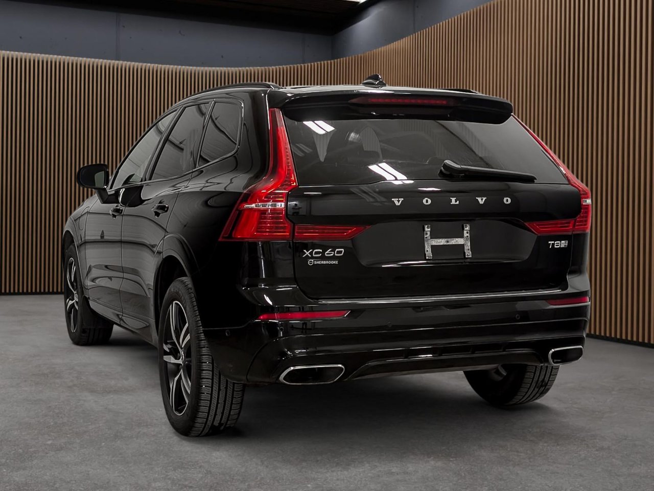 Volvo XC60 R-Design 2020 — photo 3
