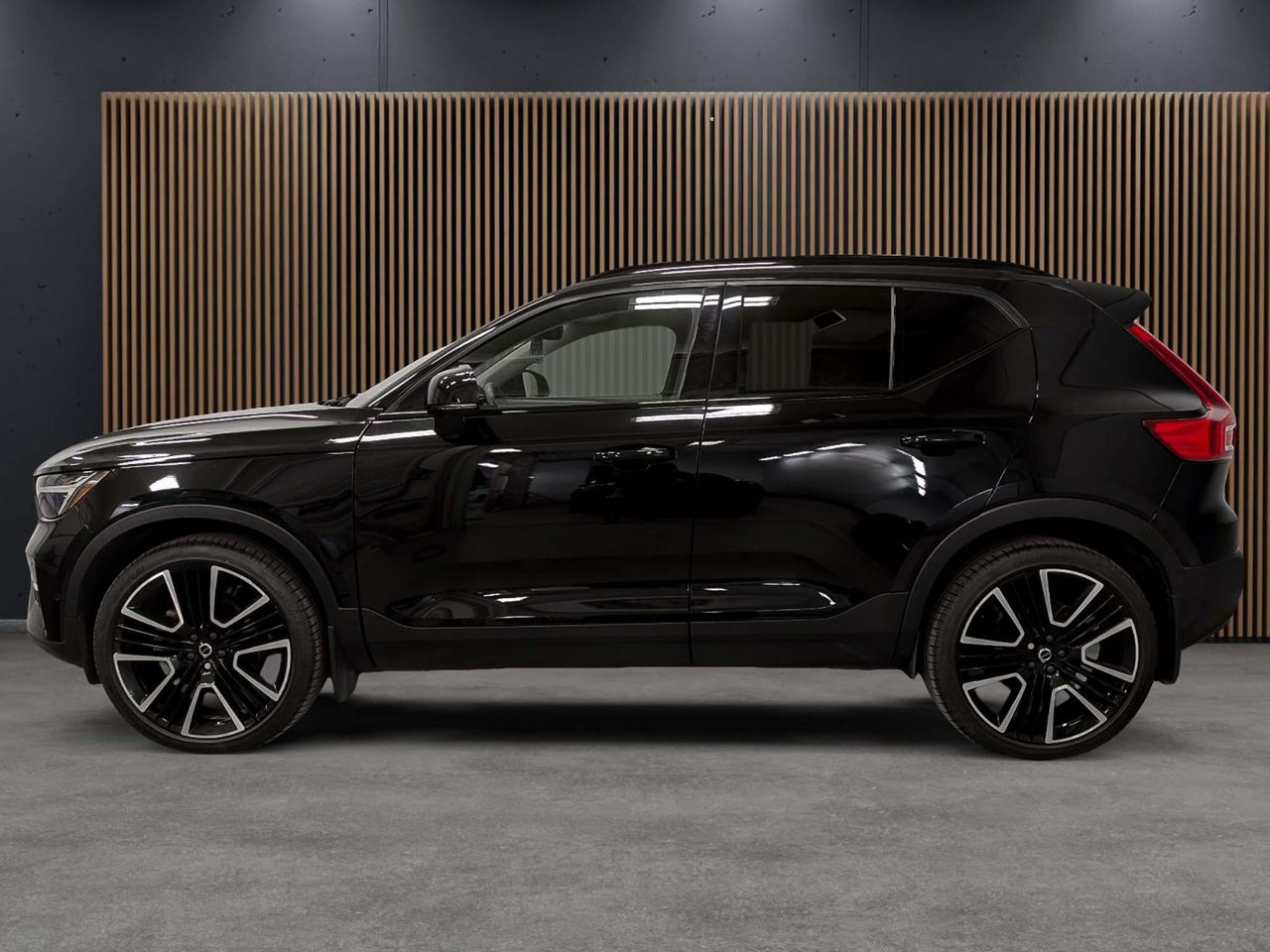 Volvo XC40 B5 - Ultimate 2024 — photo 2