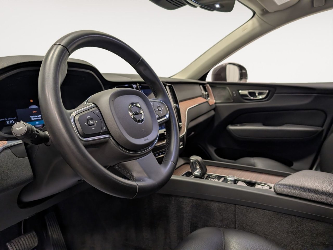 Volvo XC60 Inscrptn Expr Rchrg 2022 — photo 6