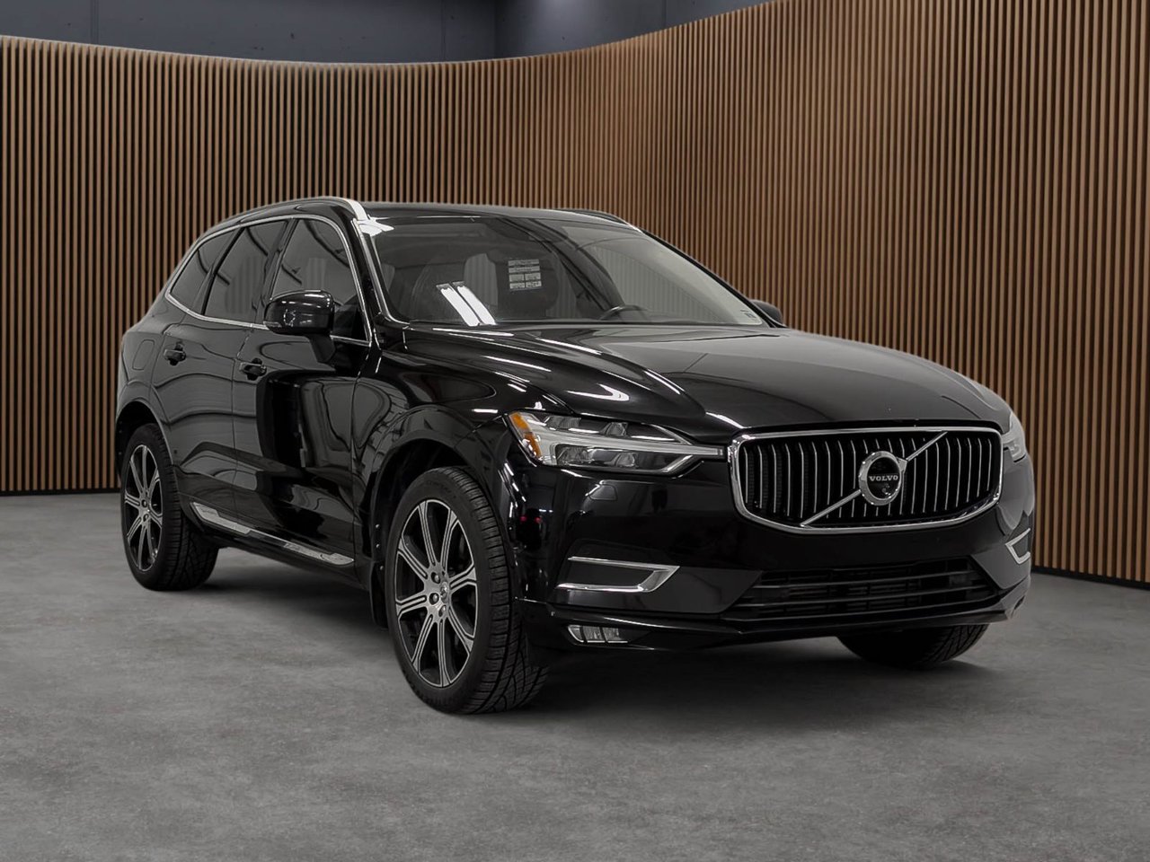 Volvo XC60 Inscription 2018 — photo 3