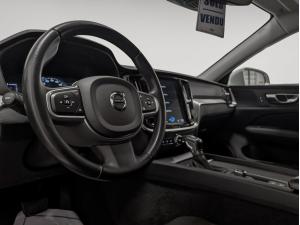 Miniature 8 Volvo V60 Cross Country CC 2020