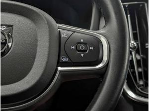 Miniature 18 Volvo V60 Cross Country CC 2020