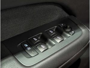 Miniature 23 Volvo V60 Cross Country CC 2020