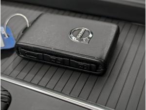 Miniature 24 Volvo V60 Cross Country CC 2020