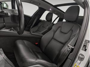 Thumbnail 9 Volvo V60 Momentum 2022