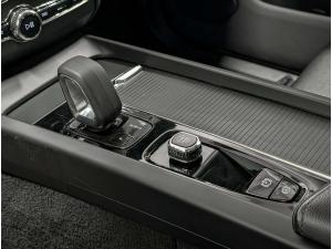 Miniature 16 Volvo XC60 Momentum 2022