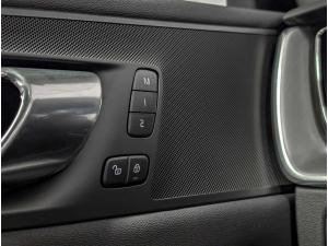Miniature 22 Volvo XC60 Momentum 2022