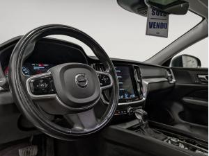 Miniature 8 Volvo V60 Momentum 2020