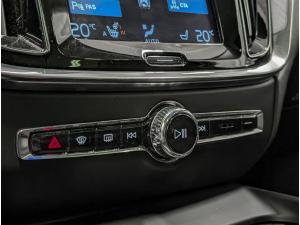 Miniature 16 Volvo V60 Momentum 2020