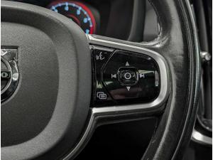 Miniature 18 Volvo V60 Momentum 2020